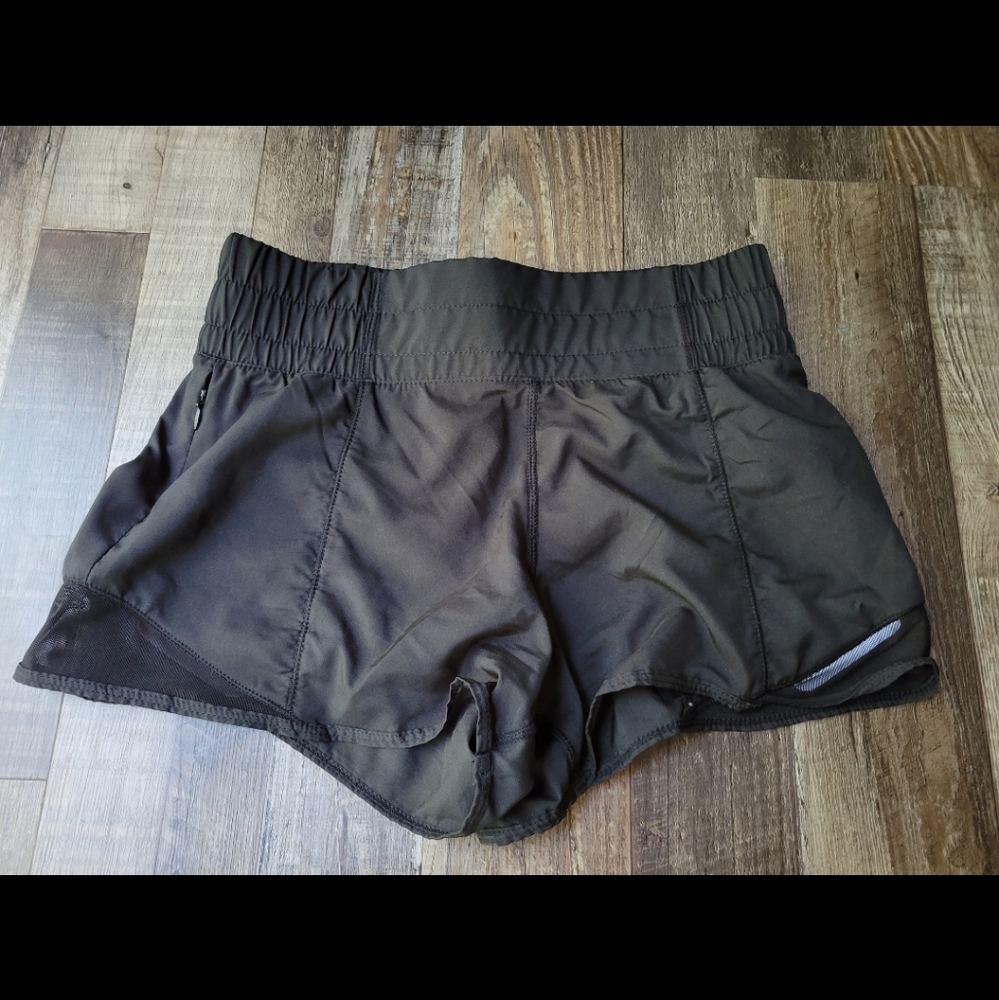 Lululemon Hotty Hot High Rise 2'5